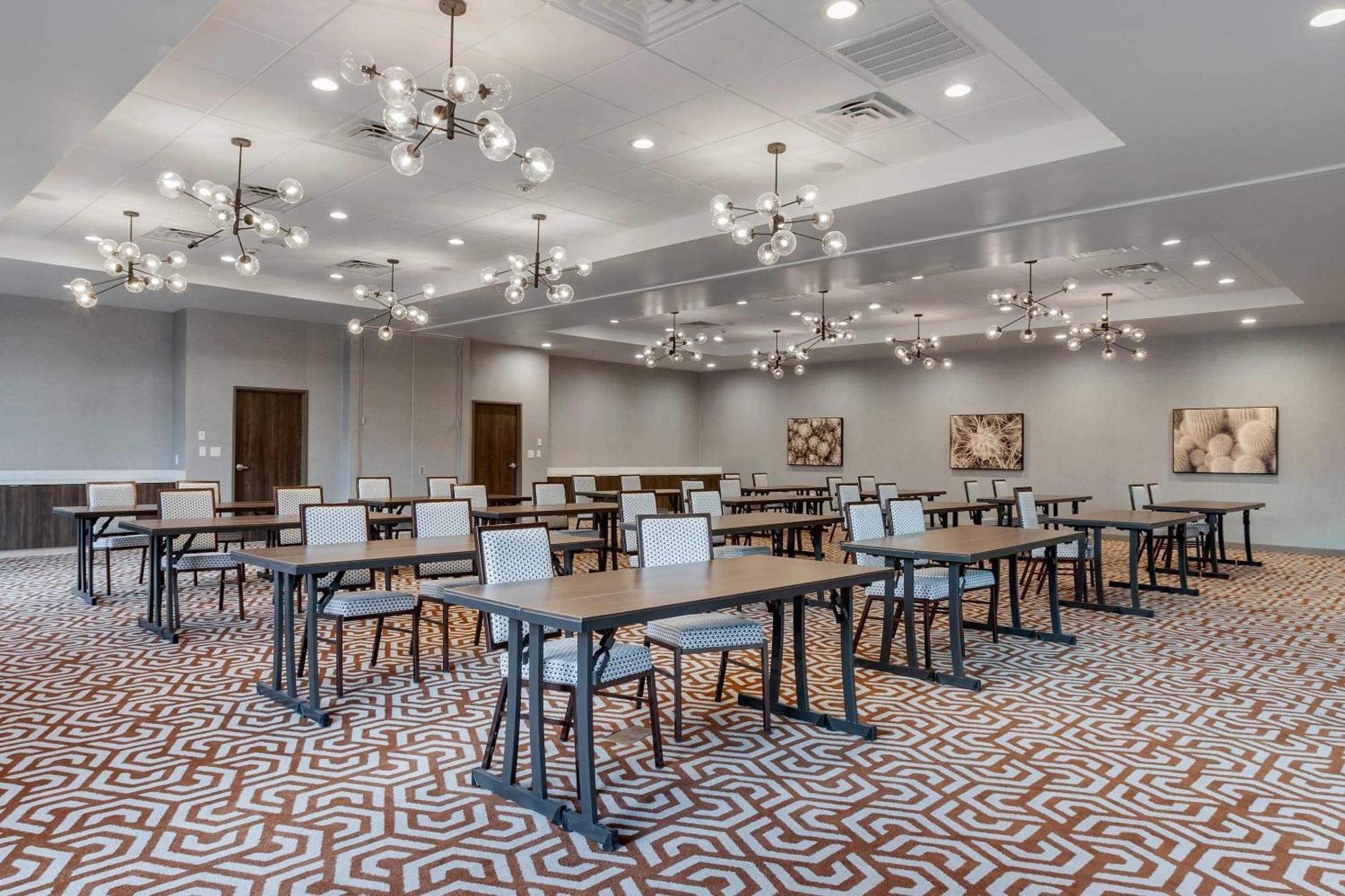 Cambria Hotel Richardson - Dallas Экстерьер фото